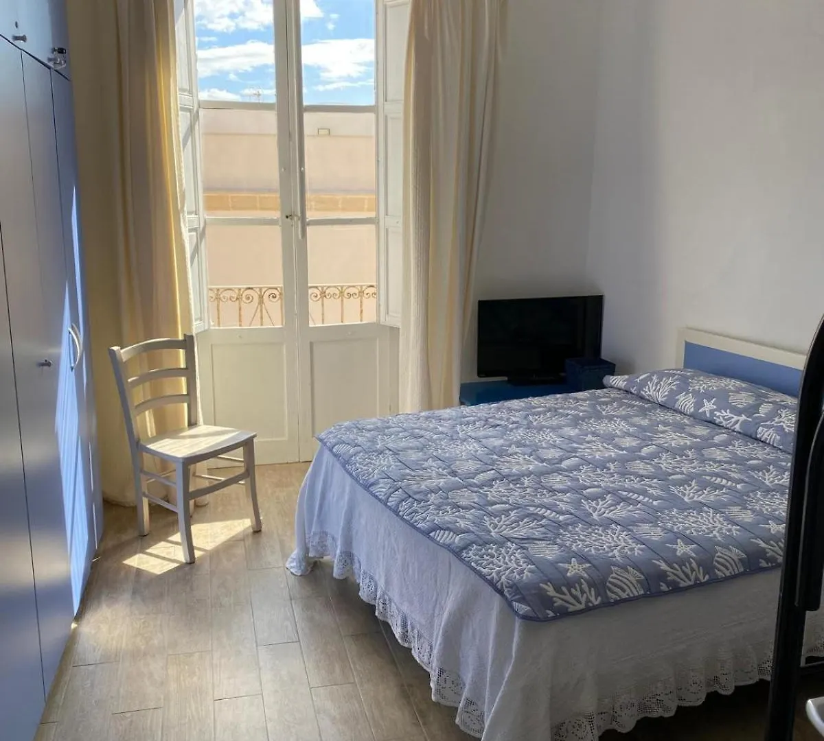 Apartment Al Centro Con Panorama Nuovissimo Appartamento A Favignana Isole Egadi Italy